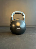 Treningsbenk + 2x18kg Kettlebells