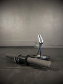 Twist bar with weight plate attachment